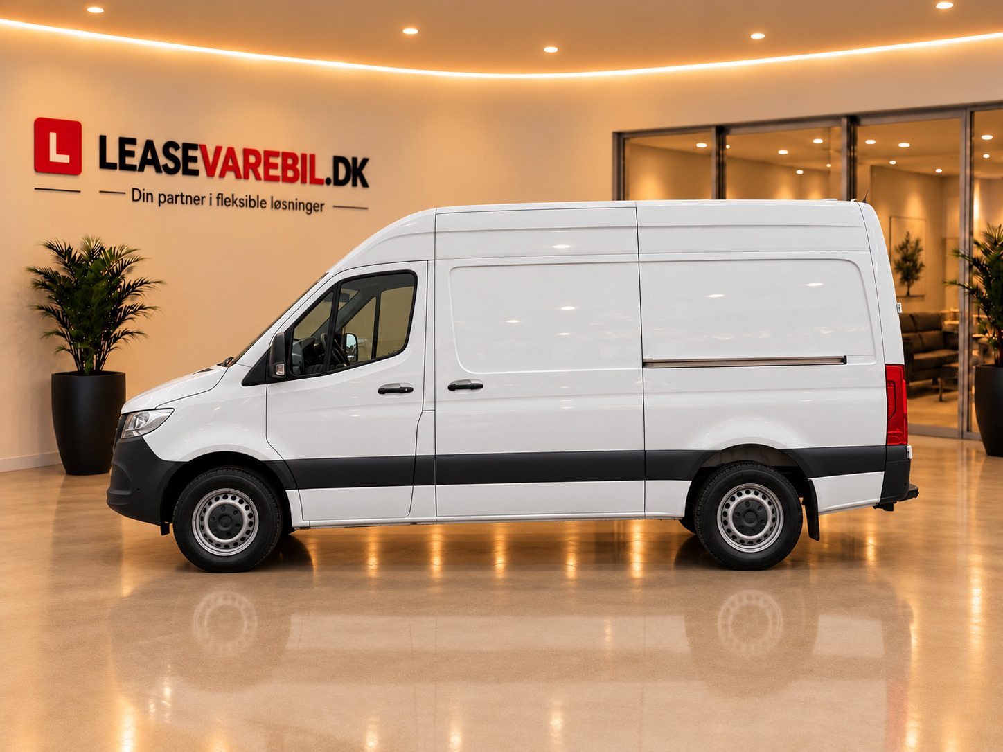 Hvid Mercedes Sprinter 316 fra 2020