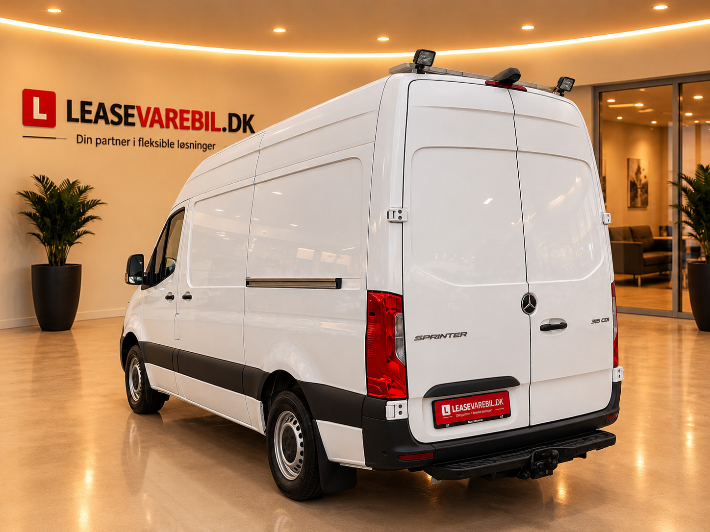 Hvid Mercedes Sprinter 316 fra 2020