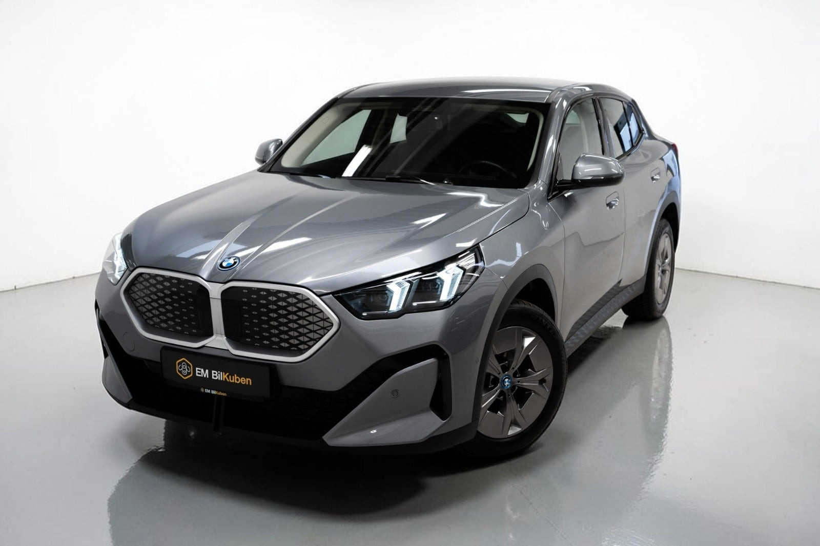 BMW iX2 eDrive20