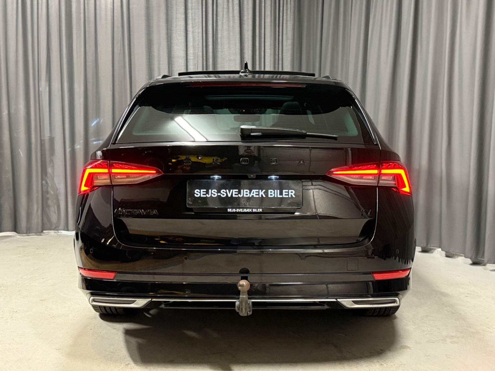Sort Skoda Octavia fra 2022