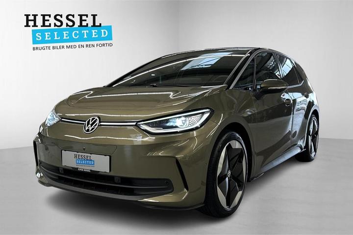 Grøn VW ID.3 fra 2025 set udefra
