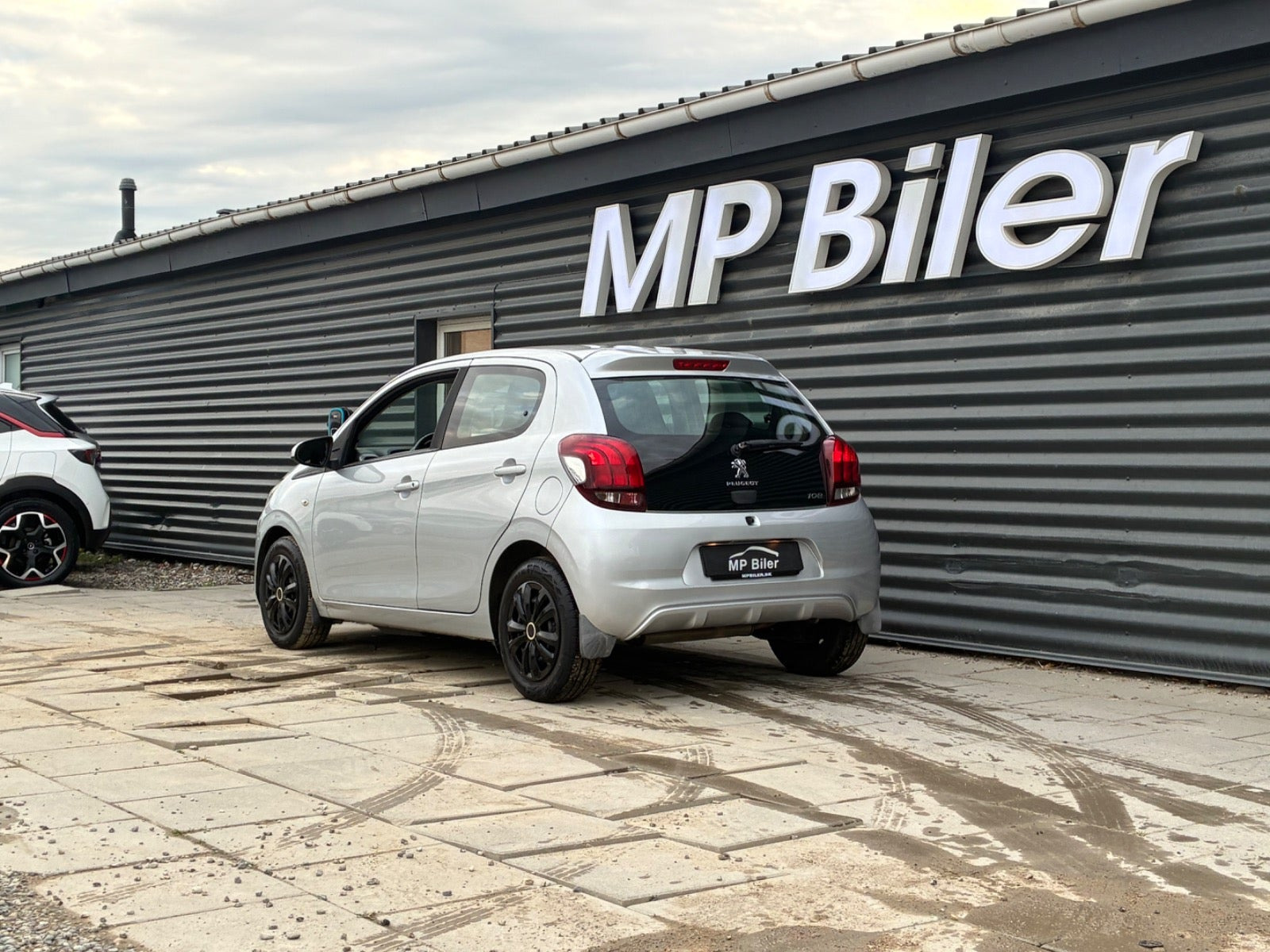 Hvid Peugeot 108 fra 2016