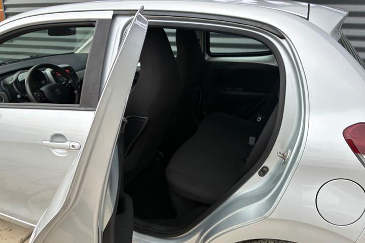 Hvid Peugeot 108 fra 2016