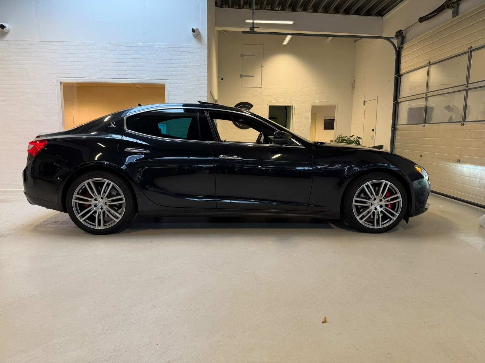 Sort Maserati Ghibli fra 2018