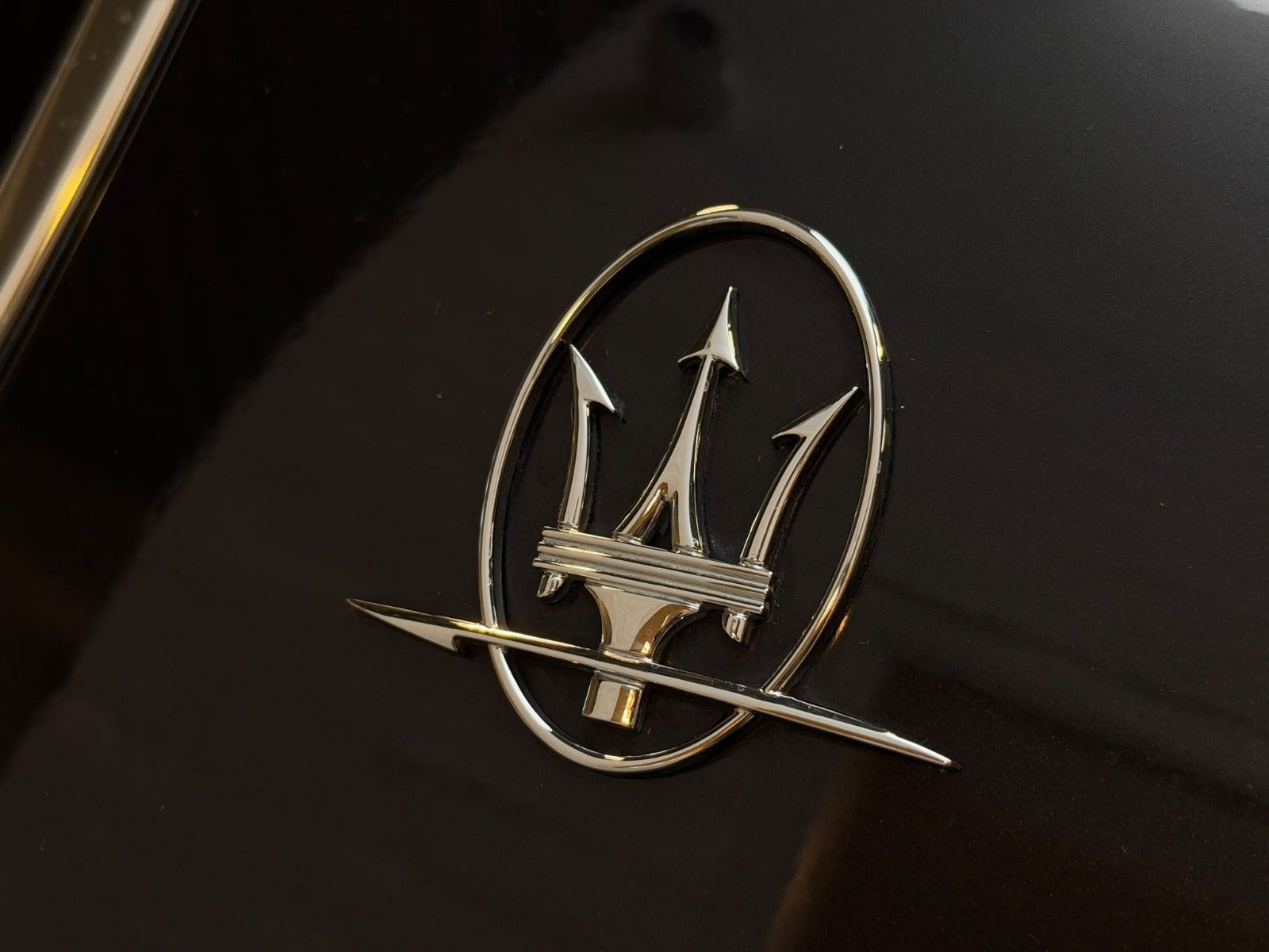 Sort Maserati Ghibli fra 2018