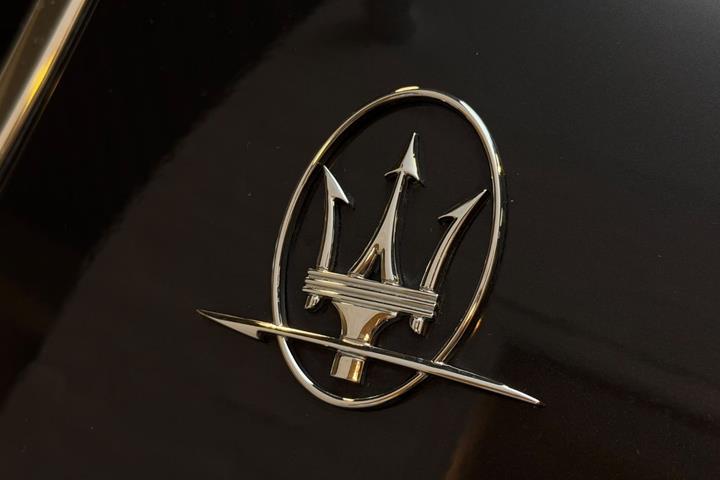 Sort Maserati Ghibli fra 2018