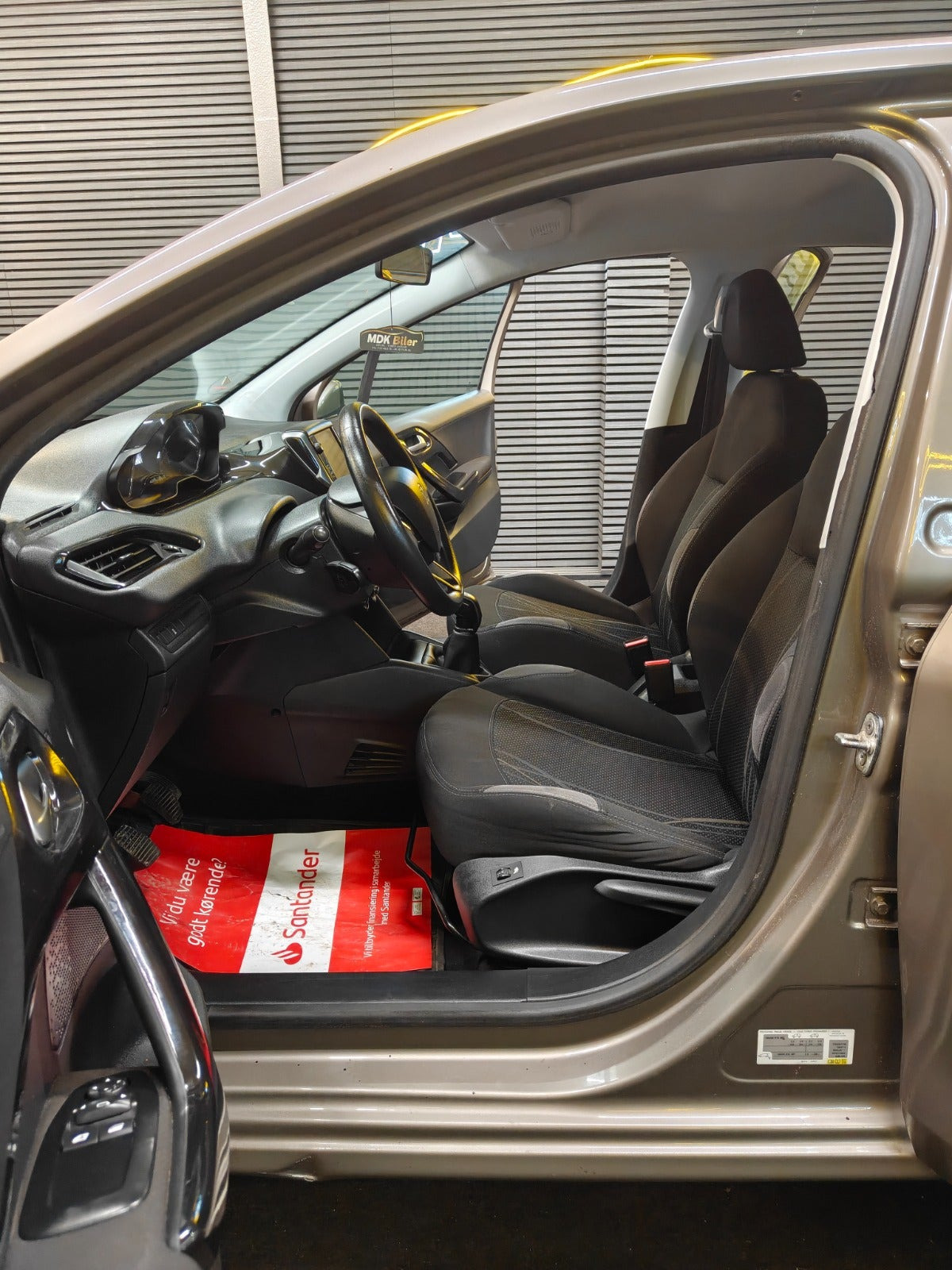 undefined Peugeot 208 fra 2012