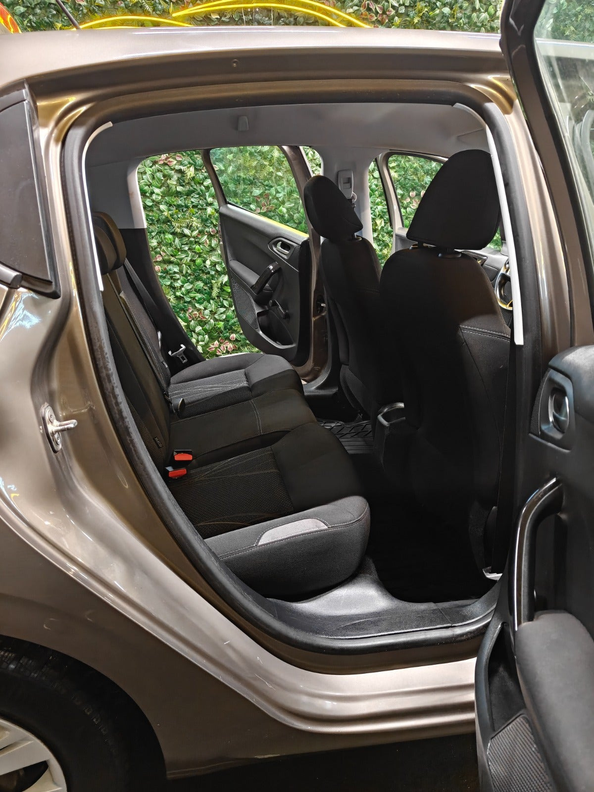 undefined Peugeot 208 fra 2012