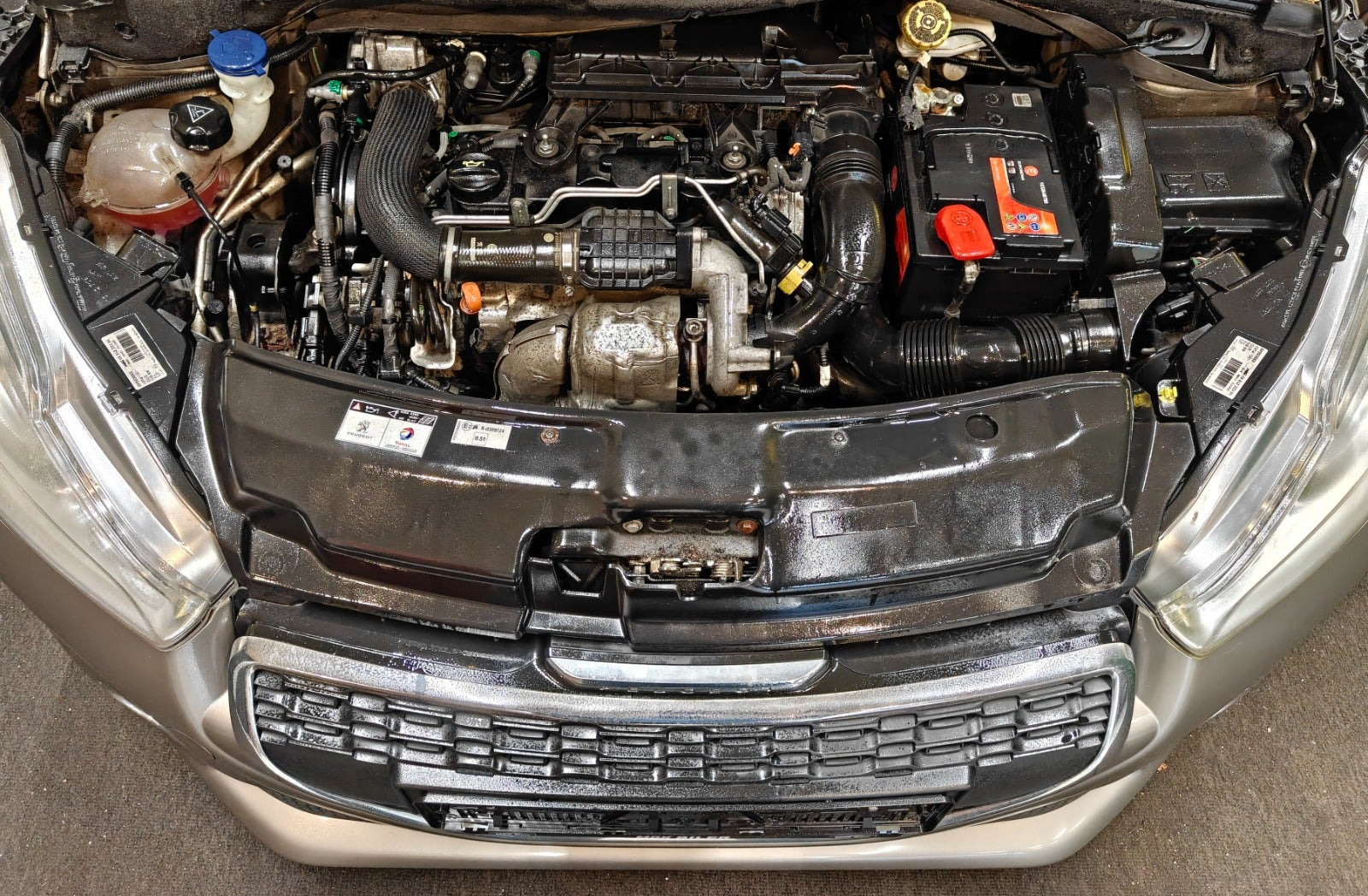 undefined Peugeot 208 fra 2012