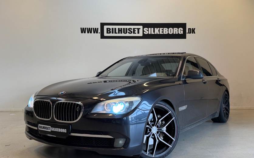 BMW 750i 4,4 aut.