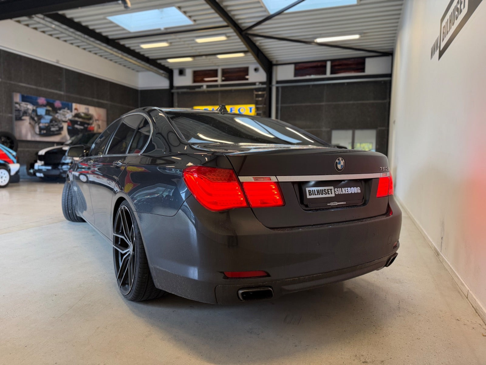 undefined BMW 750i fra 2008