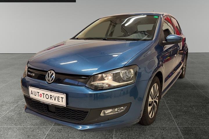 Blå VW Polo fra 2017