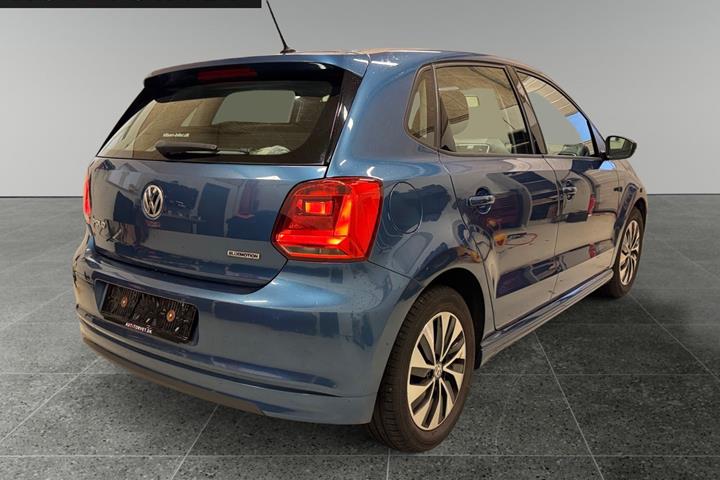 Blå VW Polo fra 2017