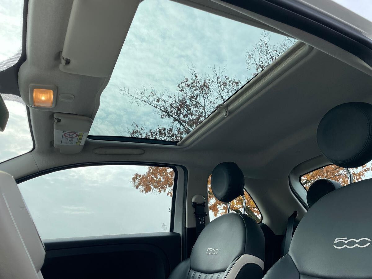 Hvid Fiat 500 fra 2018