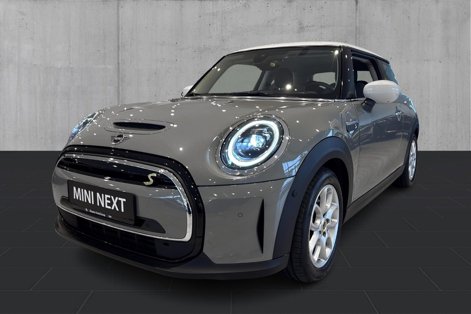 Mini Cooper SE Classic Trim