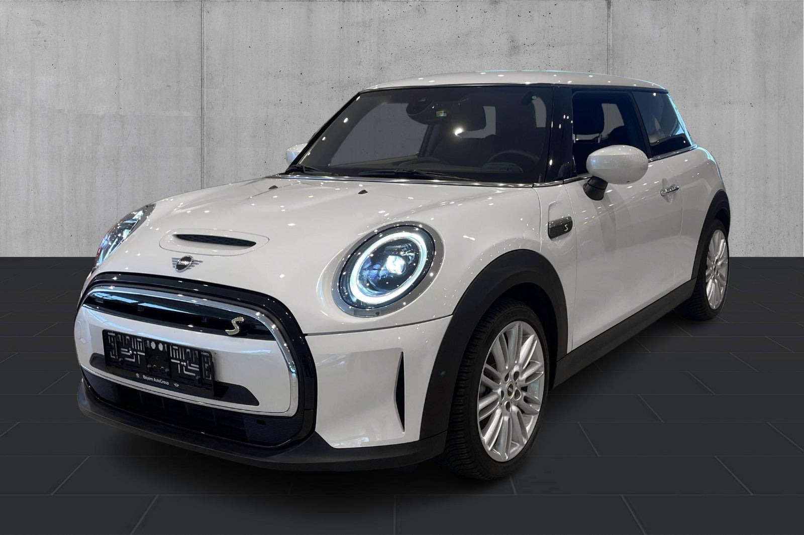 Mini Cooper SE Classic Trim