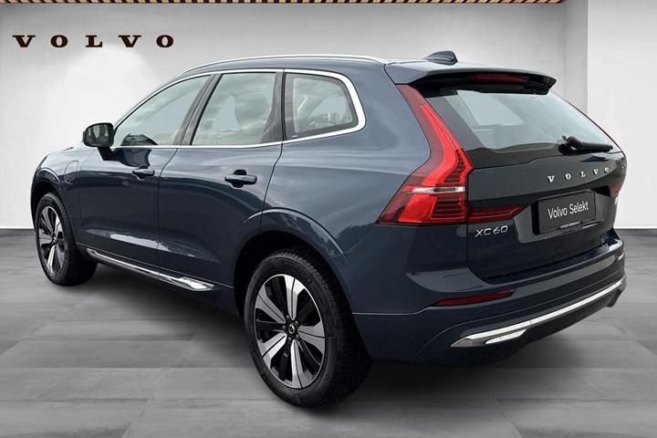 Blå Volvo XC60 fra 2023