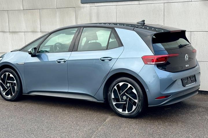 Blå VW ID.3 fra 2023