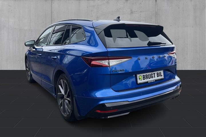 Blå Skoda Enyaq fra 2022