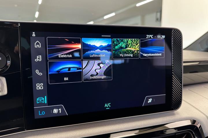 Gul Renault 5 E-Tech fra 2025