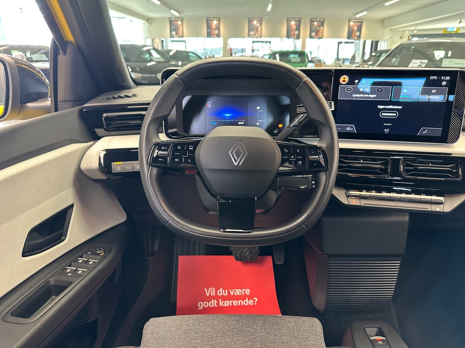 Gul Renault 5 E-Tech fra 2025