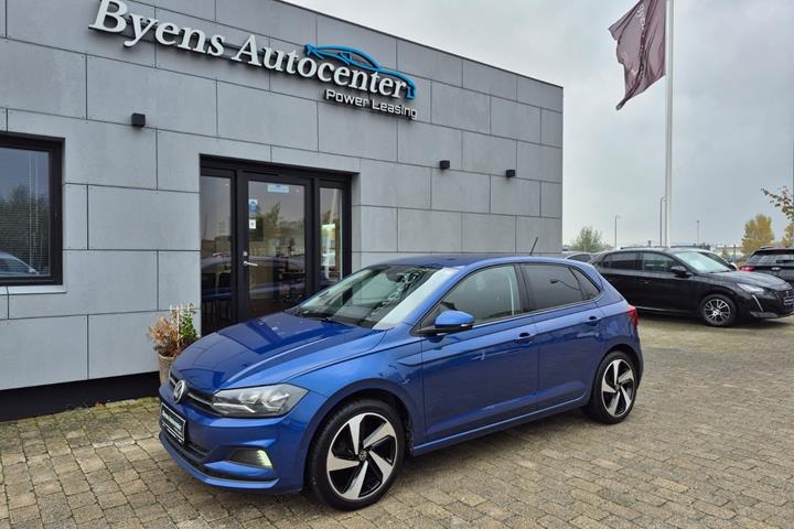 Blå VW Polo fra 2018