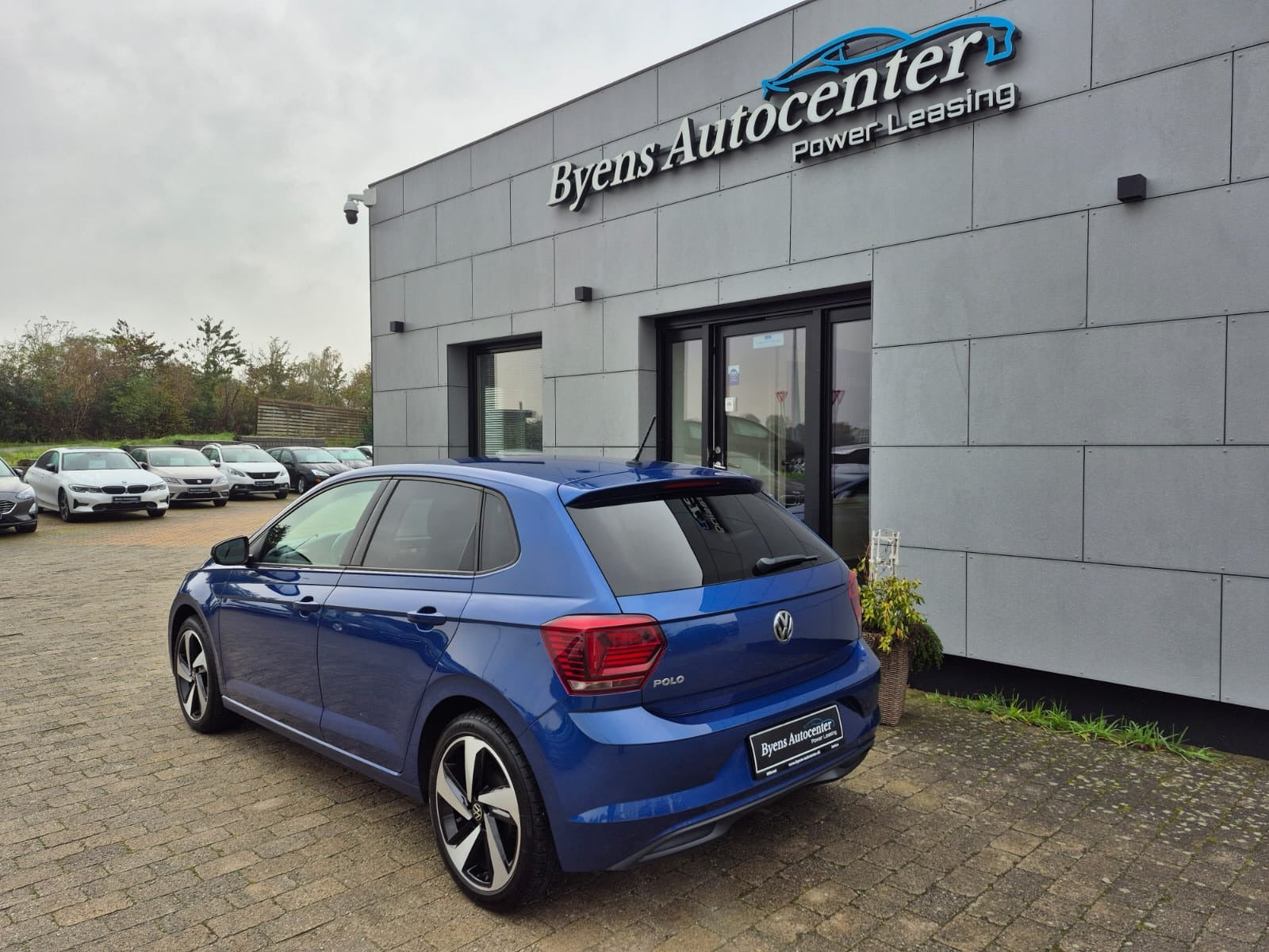 Blå VW Polo fra 2018