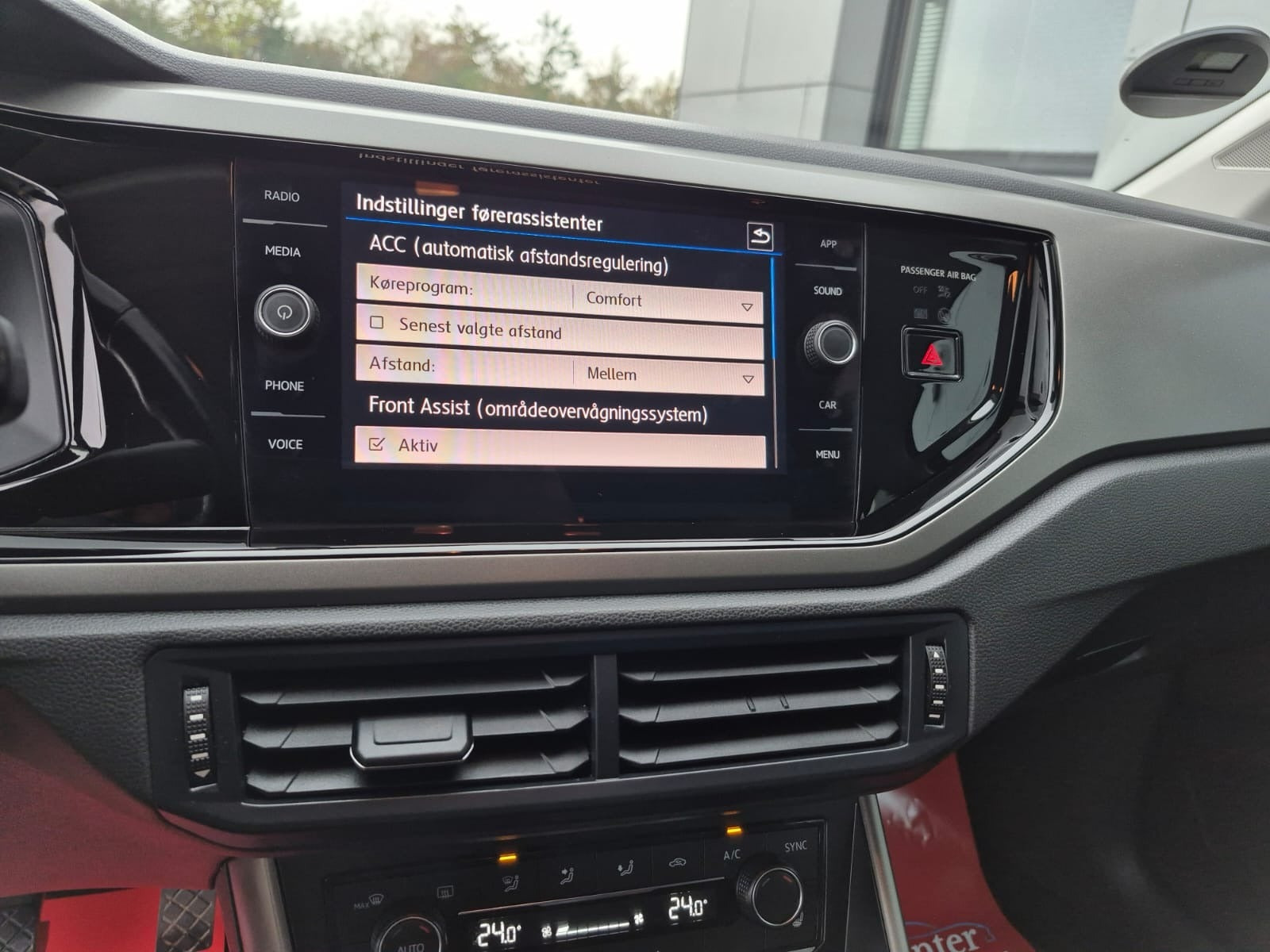 Blå VW Polo fra 2018