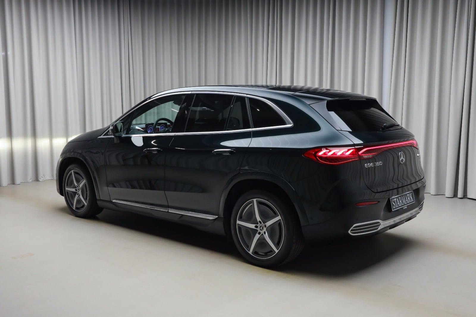 Grøn Mercedes EQE350 SUV fra 2026