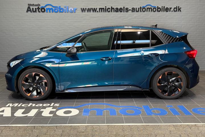 Blå Cupra Born fra 2023