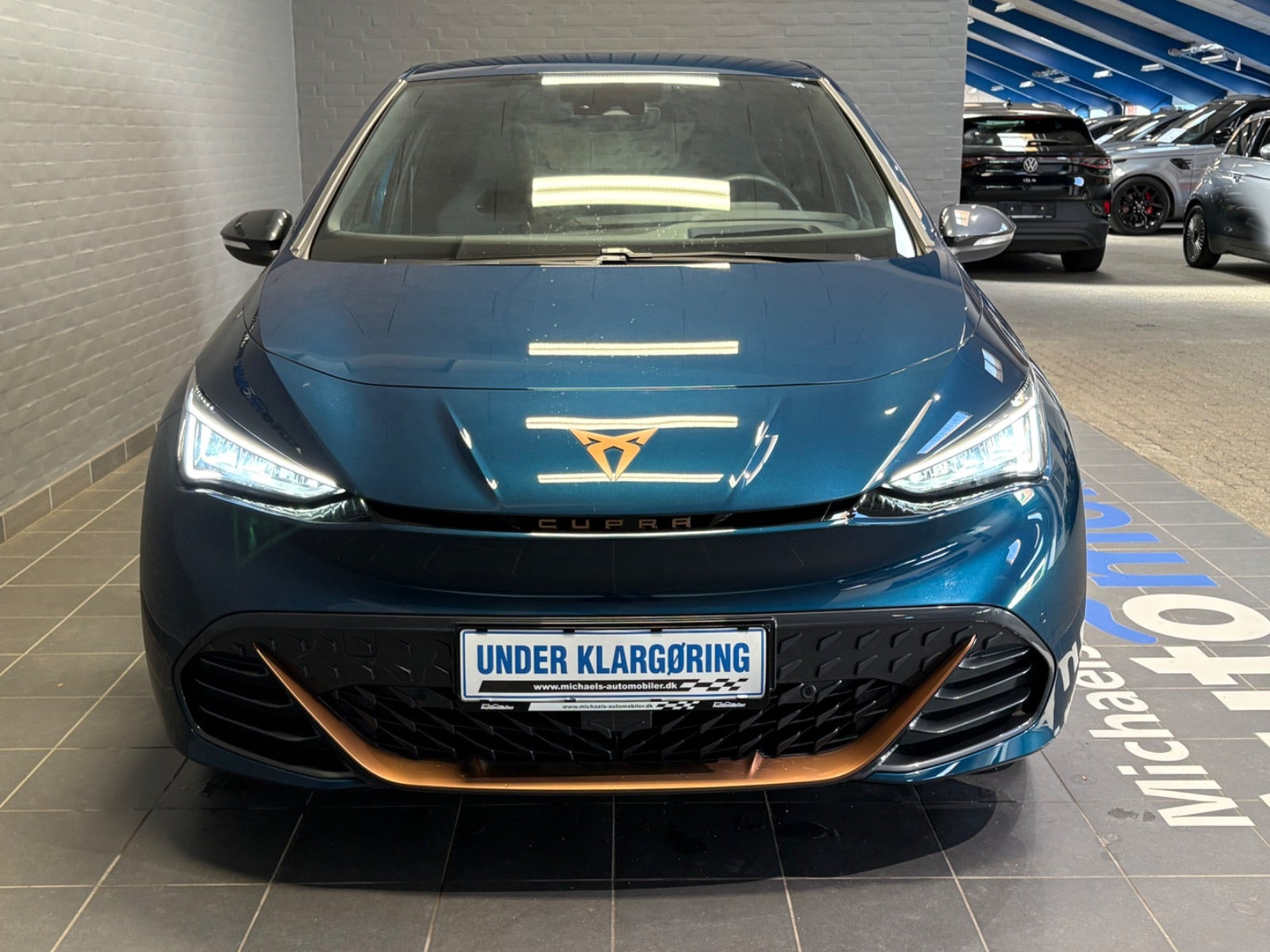 Blå Cupra Born fra 2023