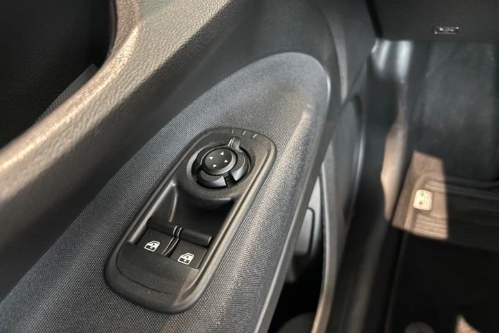 Hvid Fiat 500e fra 2024