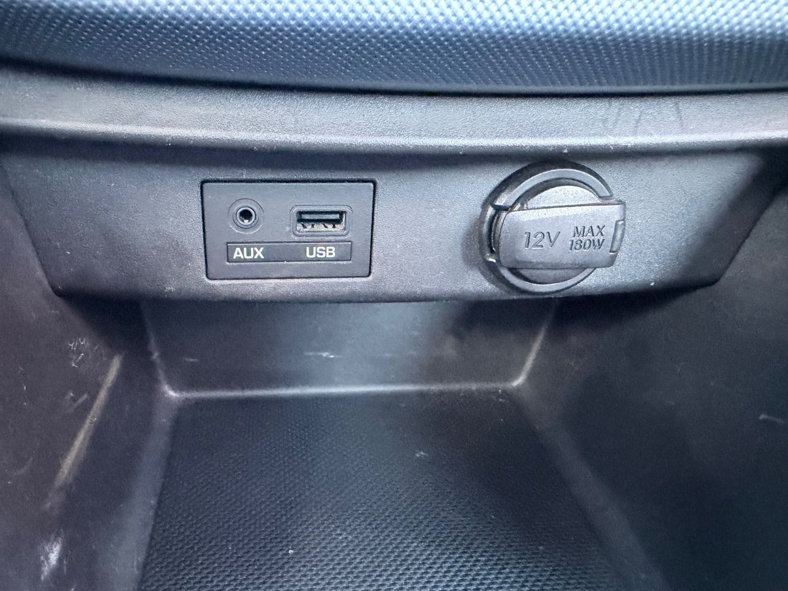 Grå Hyundai i10 fra 2015