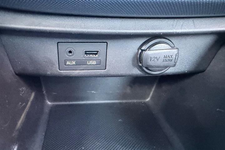 Grå Hyundai i10 fra 2015