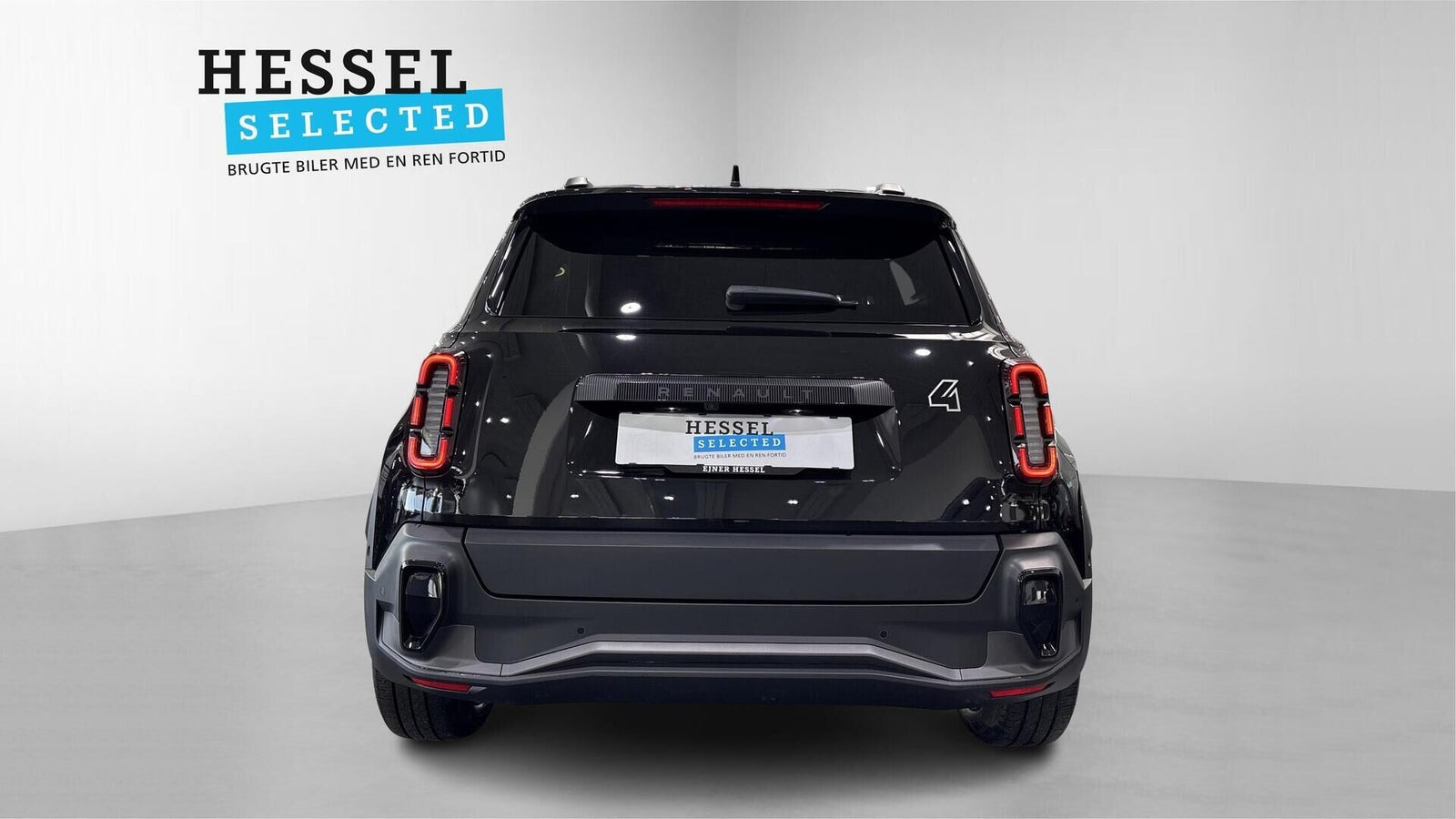 Sort Renault 4 E-Tech fra 2026