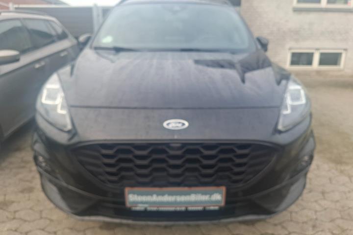 Sort Ford Kuga fra 2020
