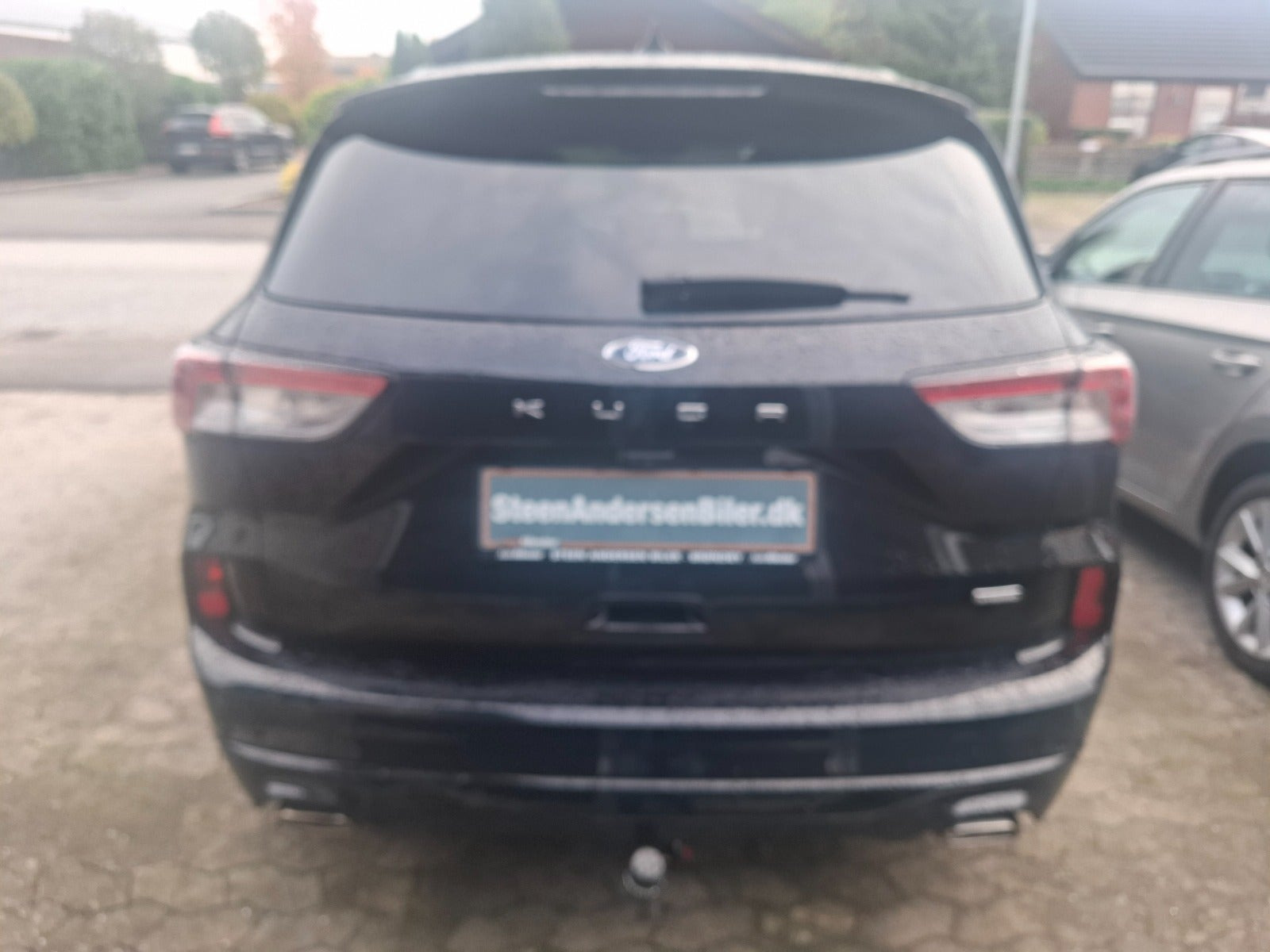 Sort Ford Kuga fra 2020