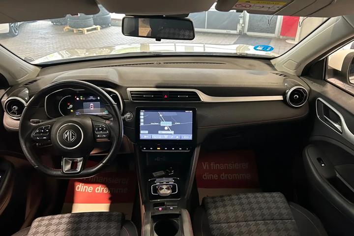Hvid MG ZS fra 2022
