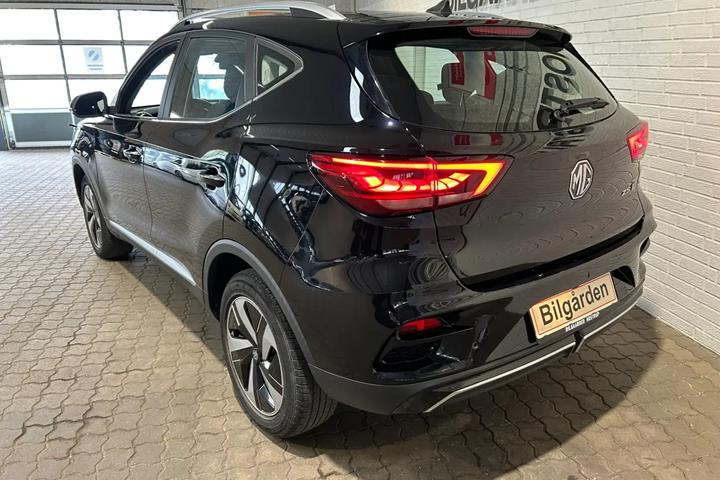 Sort MG ZS fra 2022