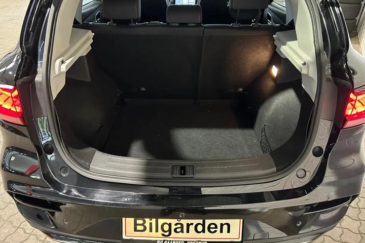 Sort MG ZS fra 2022