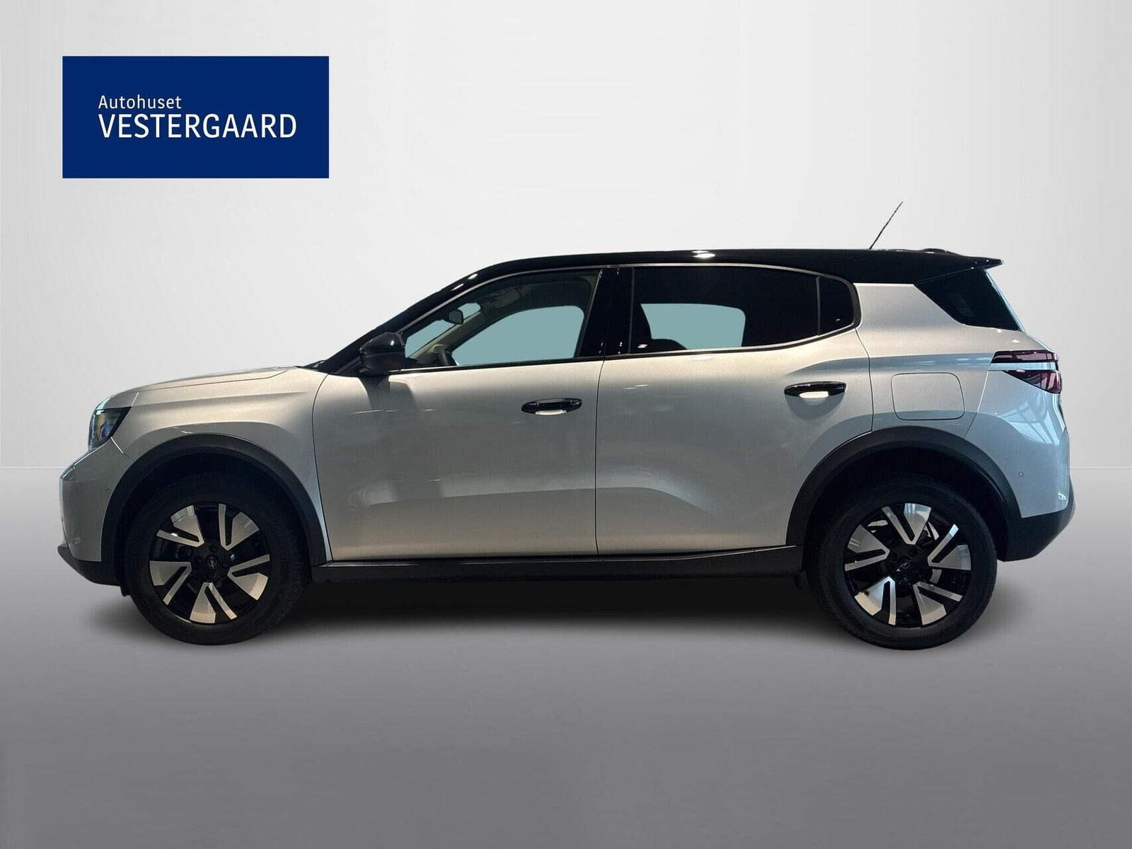 Sølv Opel Frontera fra 2025