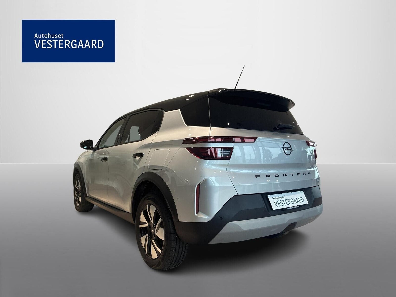 Sølv Opel Frontera fra 2025
