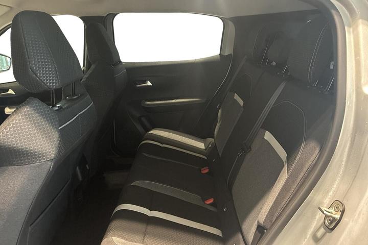 Sølv Opel Frontera fra 2025