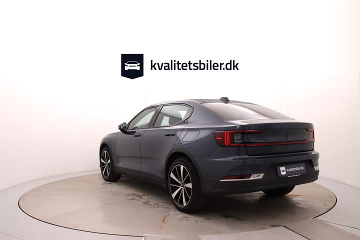 Blå Polestar 2 fra 2021