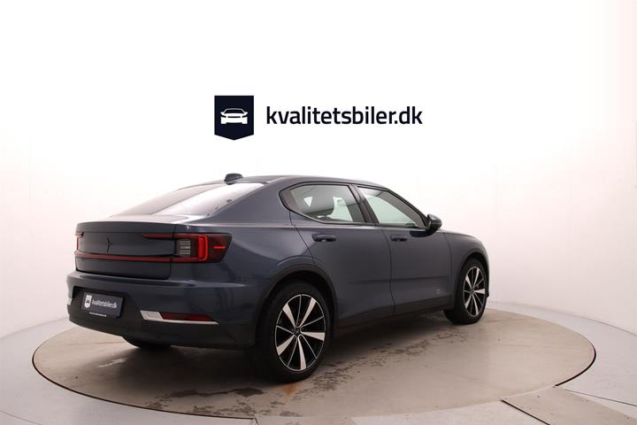 Blå Polestar 2 fra 2021