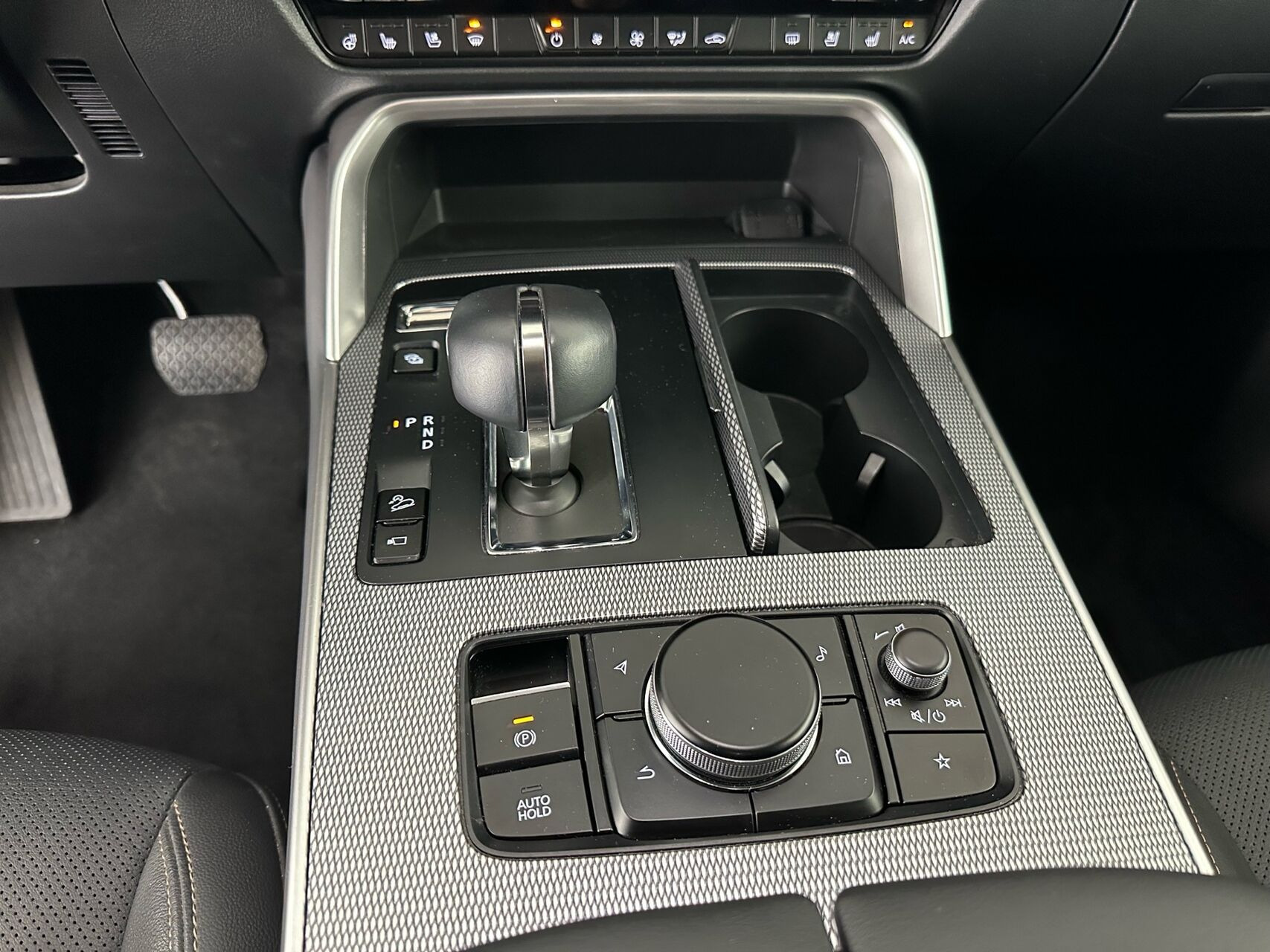 Rød Mazda CX-60 fra 2024