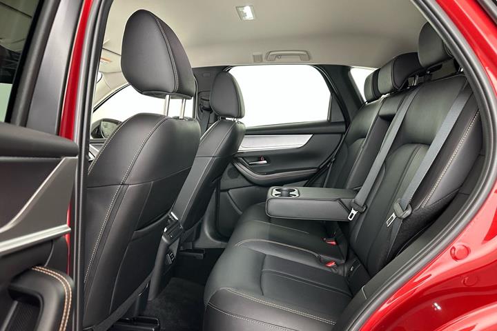 Rød Mazda CX-60 fra 2024