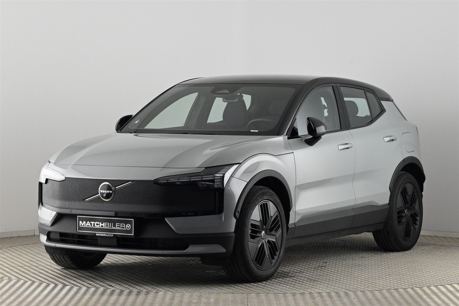 Grå Volvo EX30 Cross Country fra 2025