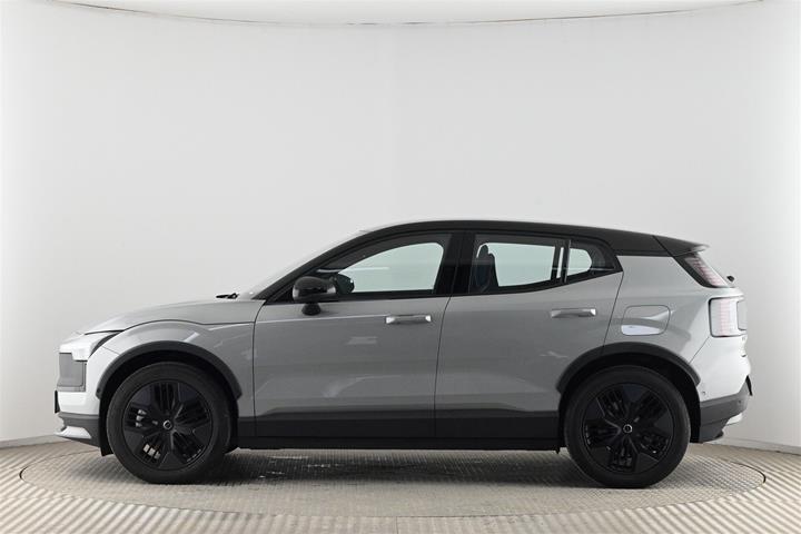 Grå Volvo EX30 Cross Country fra 2025