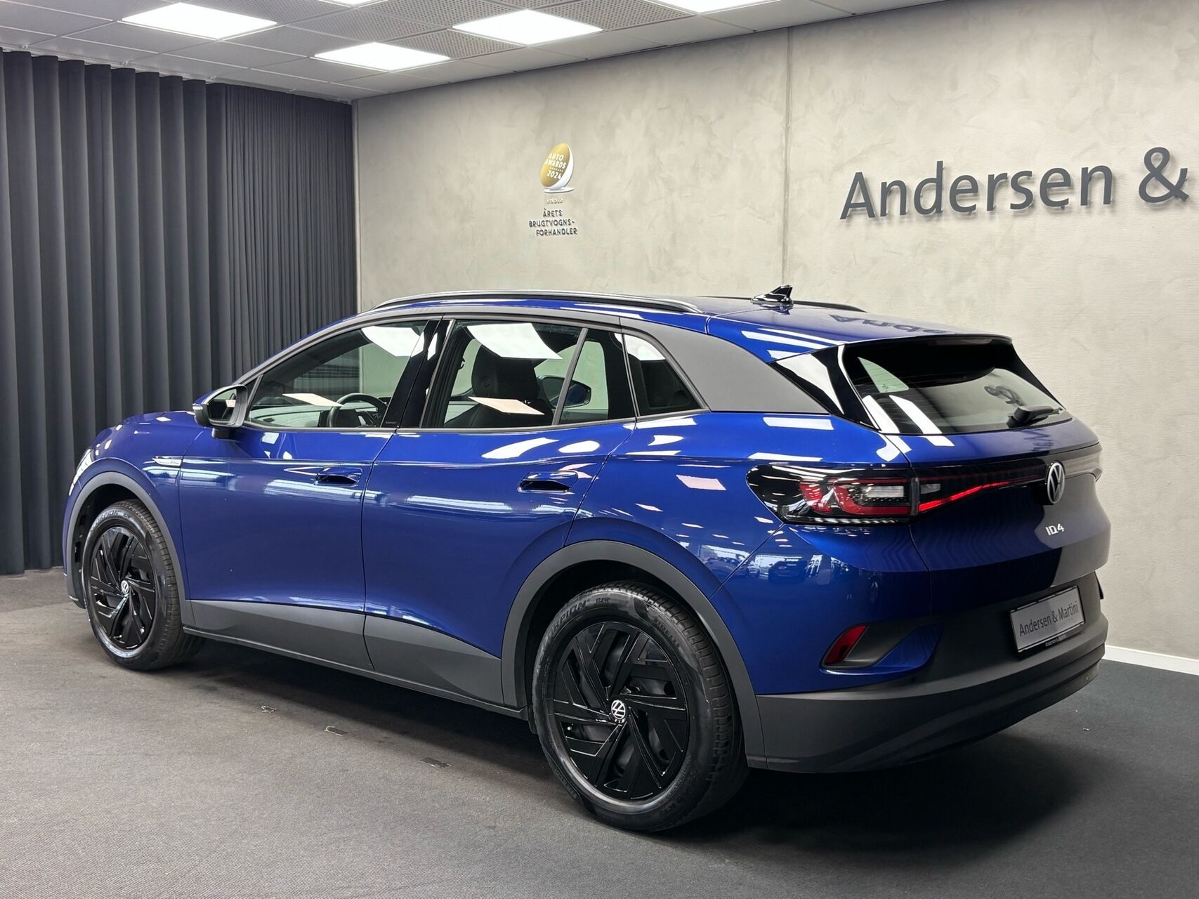 Blå VW ID.4 fra 2023
